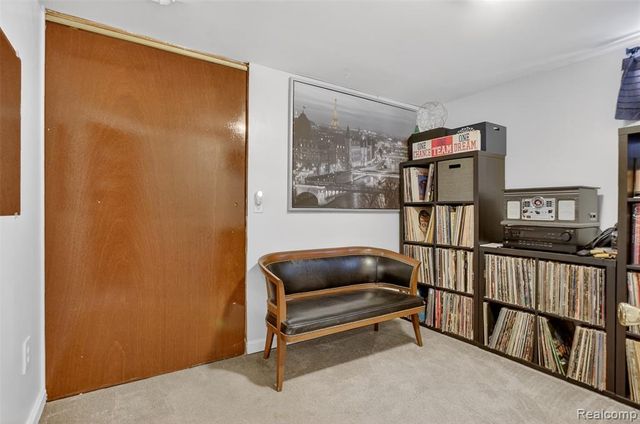 9923 Inkster Road, Livonia, MI 48150