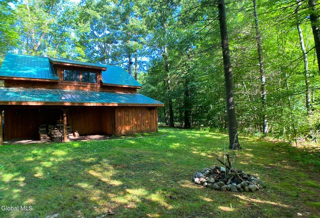 49 Homestead Road, Northumberland, NY 12866