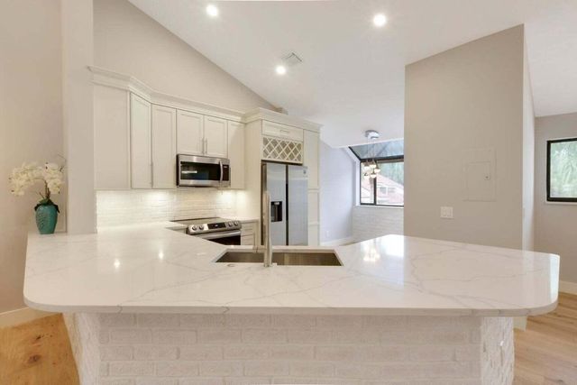 104 Sea Oats Drive G, Juno Beach, FL 33408