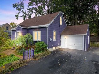 115 Wilshirl Drive, Clay, NY 13212