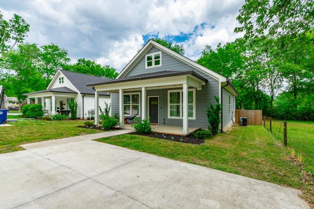 3006 E Crescent Circle, Chattanooga, TN 37407