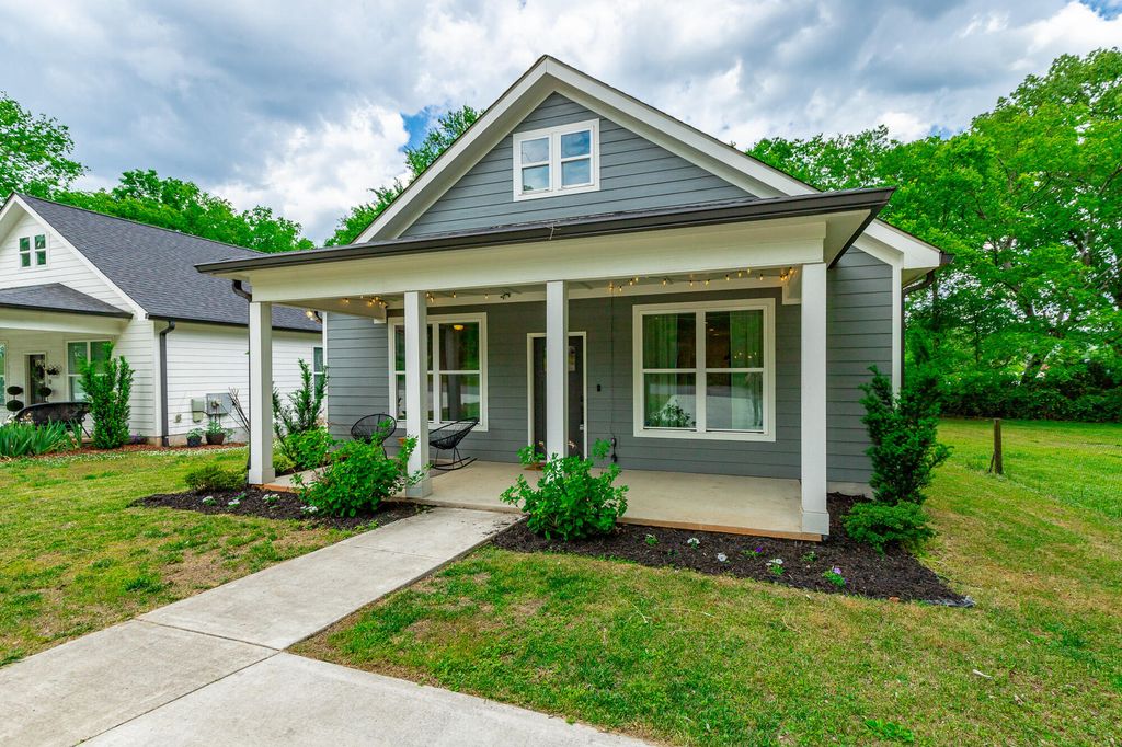 3006 E Crescent Circle, Chattanooga, TN 37407