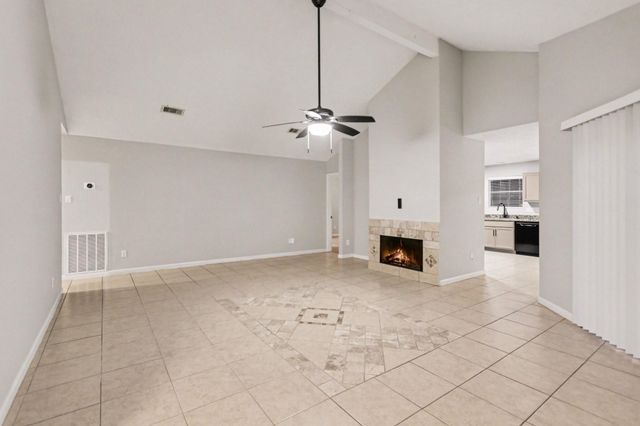 2450 Blackridge Road, Houston, TX 77067