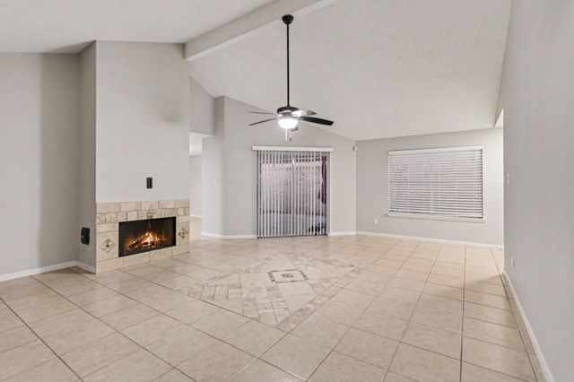 2450 Blackridge Road, Houston, TX 77067