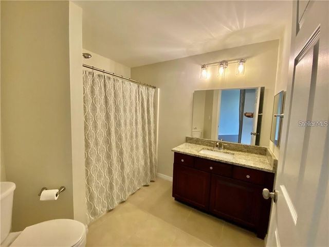 5655 BENTGRASS DRIVE 9-111, Sarasota, FL 34235
