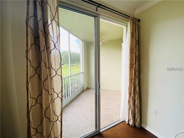 5655 BENTGRASS DRIVE 9-111, Sarasota, FL 34235