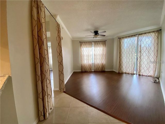 5655 BENTGRASS DRIVE 9-111, Sarasota, FL 34235