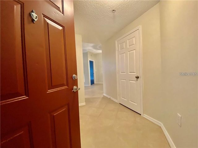 5655 BENTGRASS DRIVE 9-111, Sarasota, FL 34235