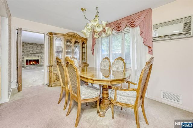 105 Arnot Place, Paramus, NJ 07652