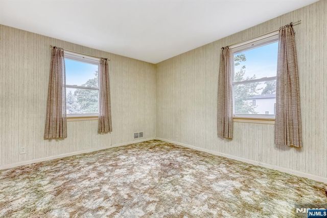 105 Arnot Place, Paramus, NJ 07652