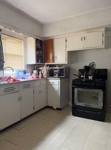 2724 N 53rd STREET, Milwaukee, WI 53210