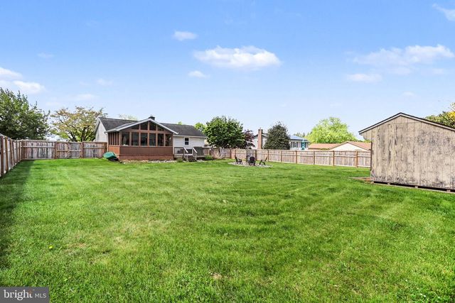 1824 RHODA AVE, Mount Joy, PA 17552