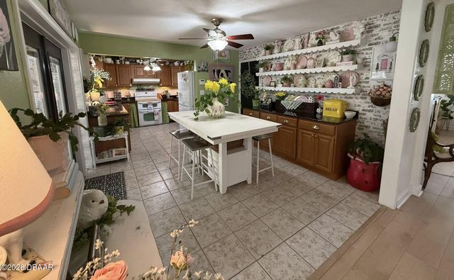 85 Warwick Avenue, Ormond Beach, FL 32174