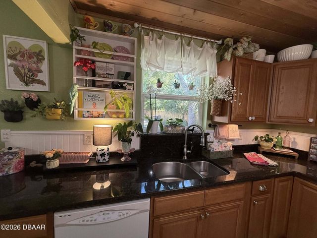 85 Warwick Avenue, Ormond Beach, FL 32174