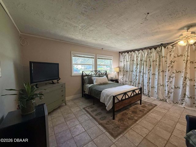 85 Warwick Avenue, Ormond Beach, FL 32174