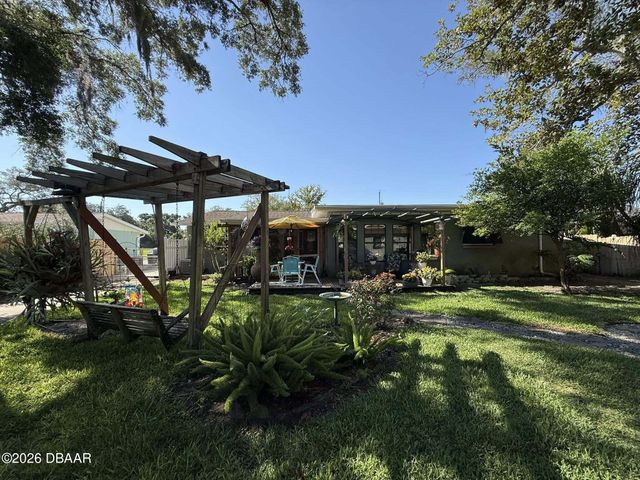 85 Warwick Avenue, Ormond Beach, FL 32174