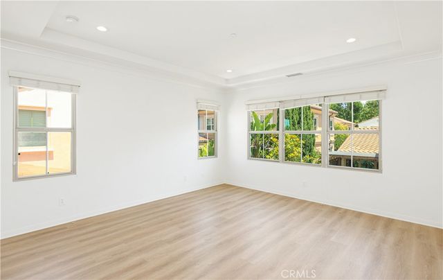 54 Lyndhurst, Irvine, CA 92620