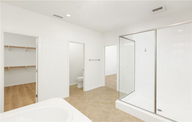 54 Lyndhurst, Irvine, CA 92620