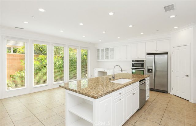54 Lyndhurst, Irvine, CA 92620