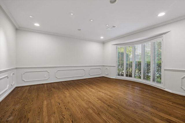 242 Maple Valley Road, Houston, TX 77056