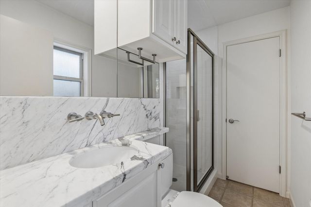 242 Maple Valley Road, Houston, TX 77056