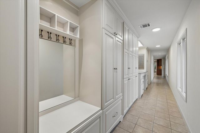 242 Maple Valley Road, Houston, TX 77056