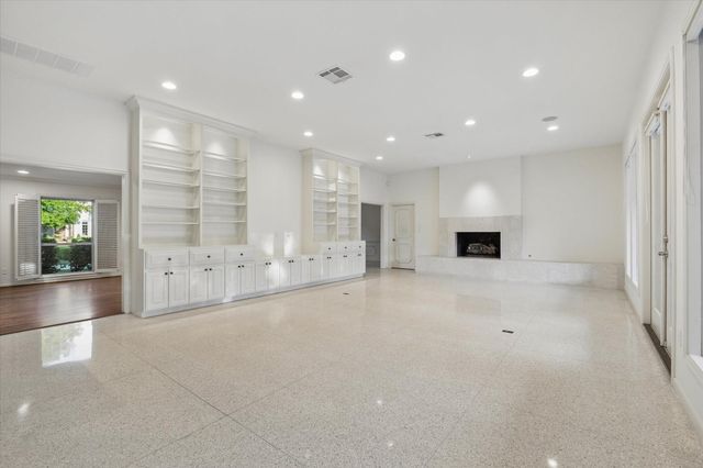 242 Maple Valley Road, Houston, TX 77056