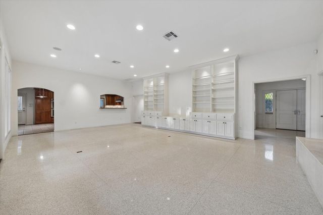 242 Maple Valley Road, Houston, TX 77056