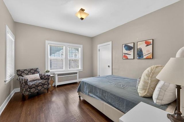 5850 Brookside Boulevard, Kansas City, MO 64113