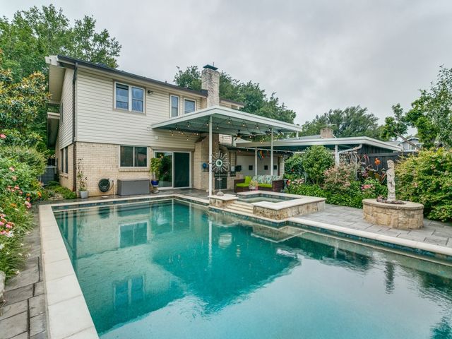 1409 Forestglen Drive, Lewisville, TX 75067