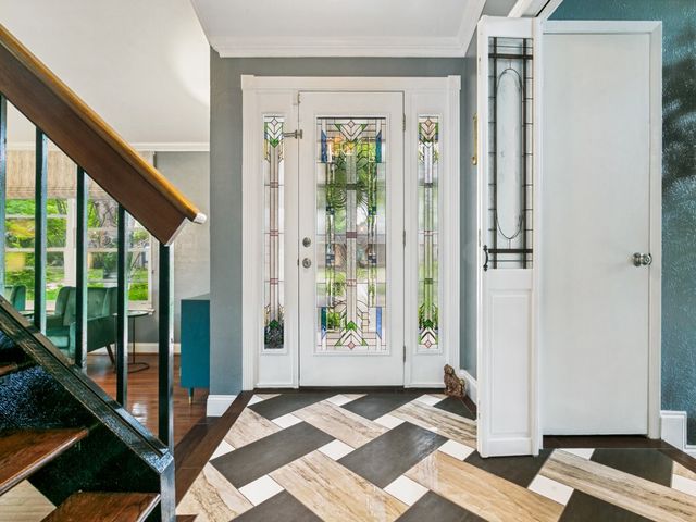 1409 Forestglen Drive, Lewisville, TX 75067