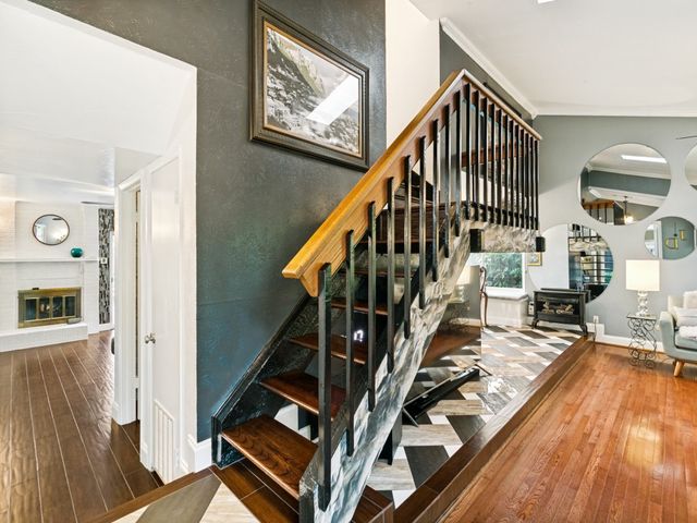 1409 Forestglen Drive, Lewisville, TX 75067