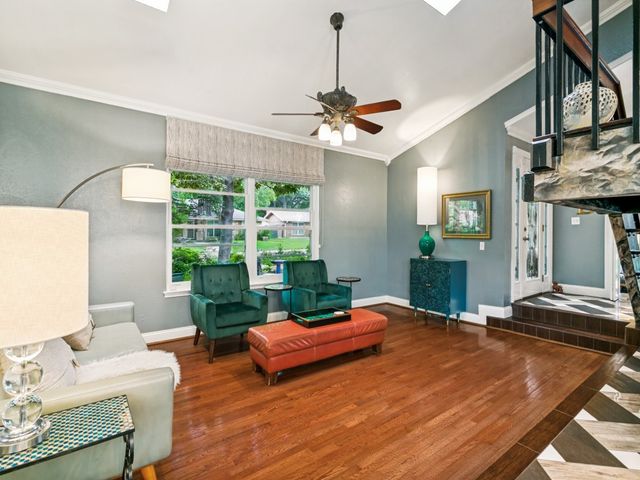 1409 Forestglen Drive, Lewisville, TX 75067