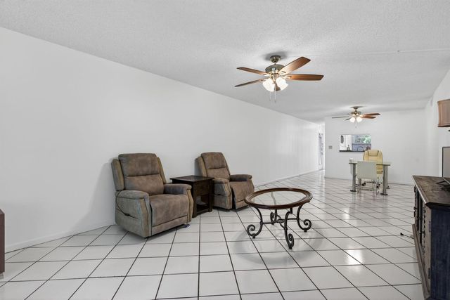 2201 Lucaya Bend A1, Coconut Creek, FL 33066