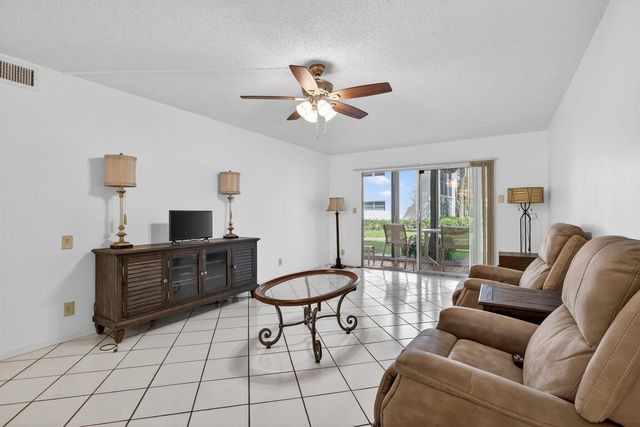 2201 Lucaya Bend A1, Coconut Creek, FL 33066
