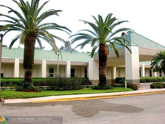 2201 Lucaya Bend A1, Coconut Creek, FL 33066