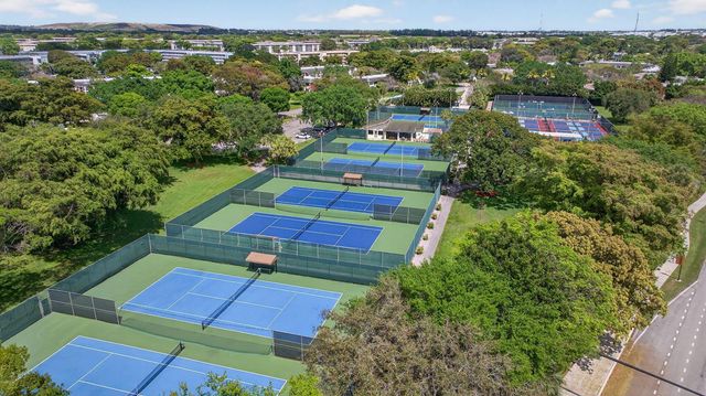 2201 Lucaya Bend A1, Coconut Creek, FL 33066