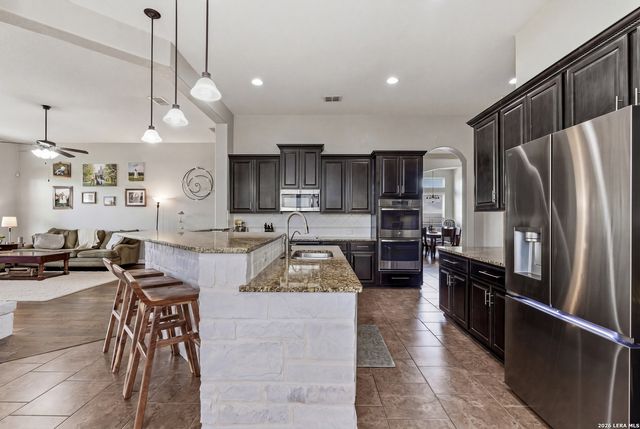 3335 HARVEST CRST, Marion, TX 78124