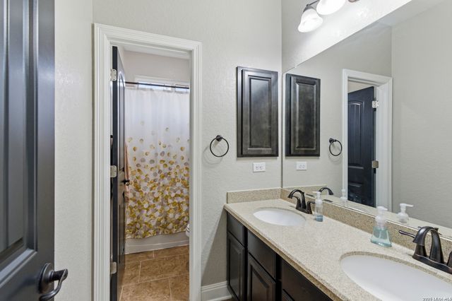 3335 HARVEST CRST, Marion, TX 78124