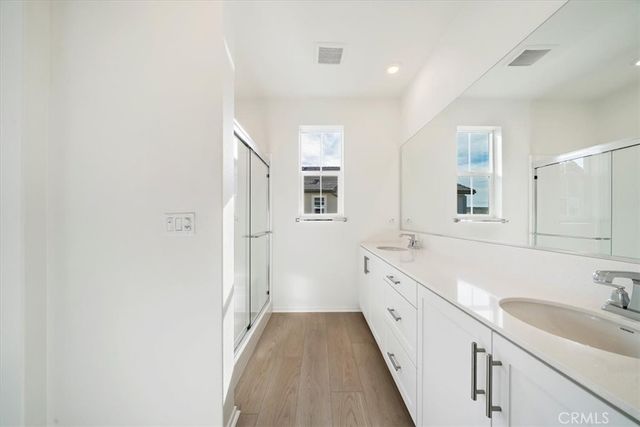 3560 S Eichler Paseo, Ontario, CA 91761