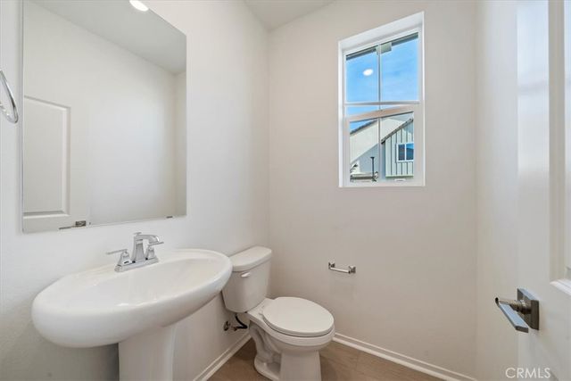 3560 S Eichler Paseo, Ontario, CA 91761