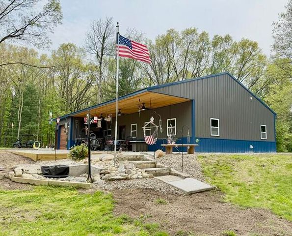 53815 Glenwood Road, Wayne Twp, MI 49047