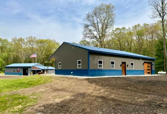 53815 Glenwood Road, Wayne Twp, MI 49047