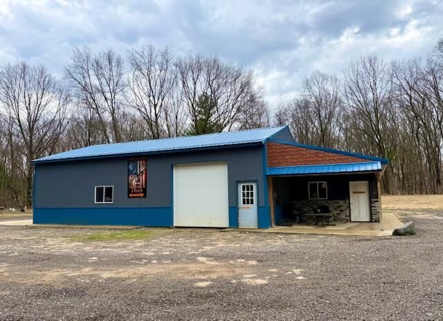 53815 Glenwood Road, Wayne Twp, MI 49047