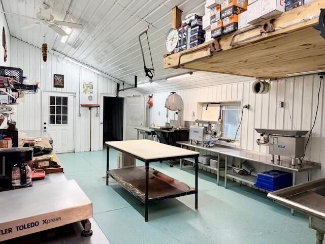 53815 Glenwood Road, Wayne Twp, MI 49047