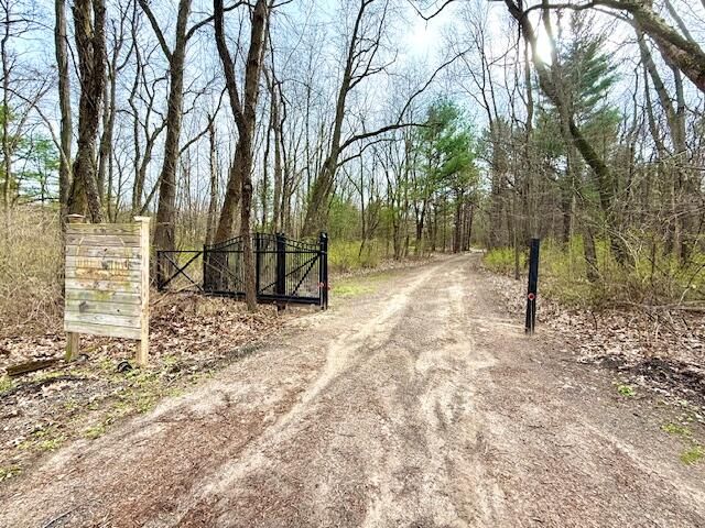 53815 Glenwood Road, Wayne Twp, MI 49047