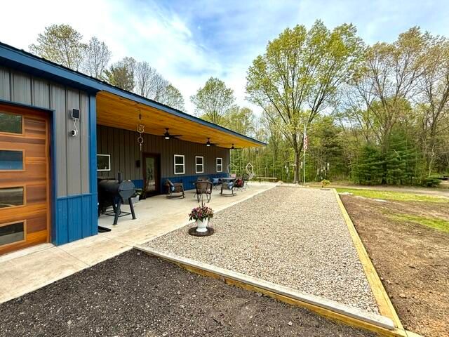 53815 Glenwood Road, Wayne Twp, MI 49047