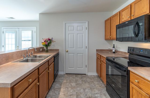 4833 Shady Tree Lane, Summerville, SC 29485