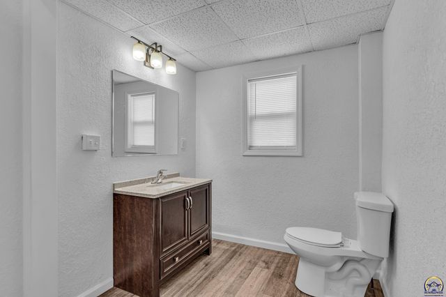 2012 SW 10th Ave, Topeka, KS 66604