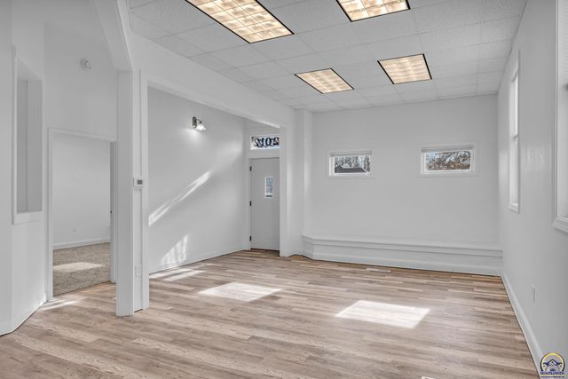 2012 SW 10th Ave, Topeka, KS 66604